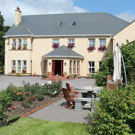 Tom And Eileen's Farmhouse