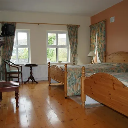 Tom And Eileen's Farmhouse Bed & Breakfast 4*